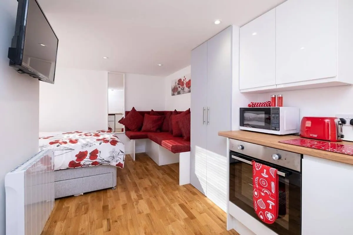 Host & Stay - Wilson Studio Brighton