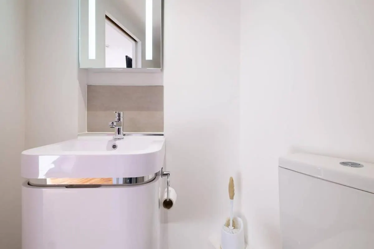 Apartment Host & Stay - Wilson Studio Brighton